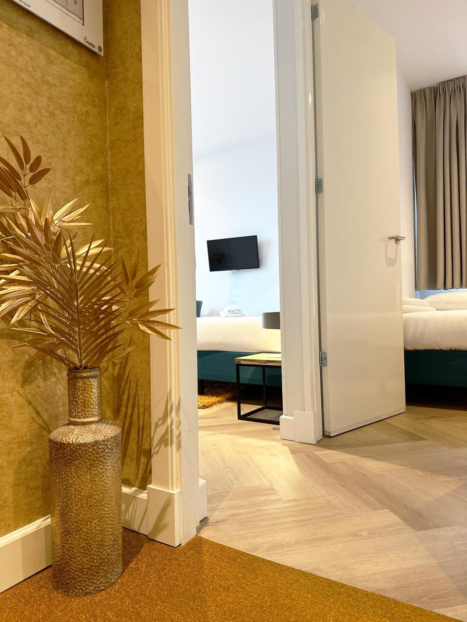 Boutique Hotel At Sea ซานด์โวร์ต ภายนอก รูปภาพ
